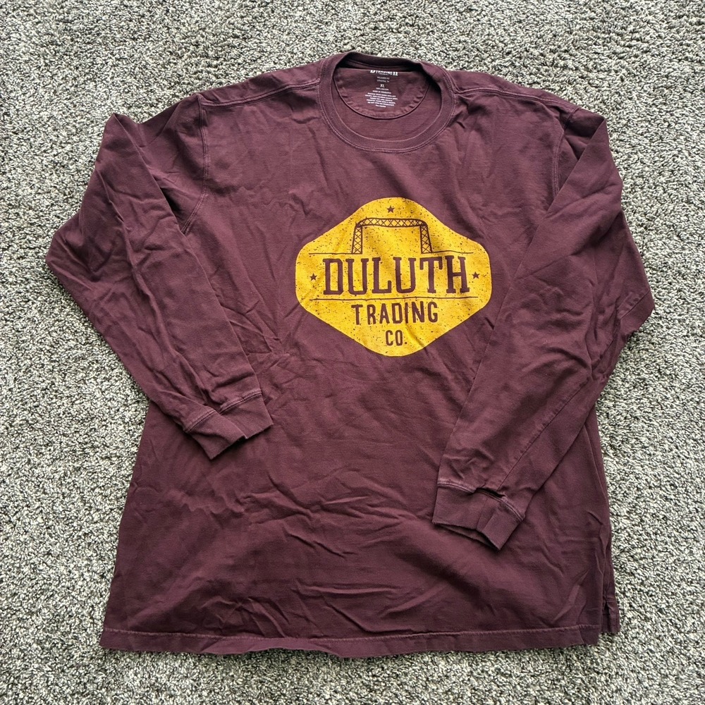 Duluth Trading Co. Men's XL Burgundy Long Sleeve Graphic T-Shirt